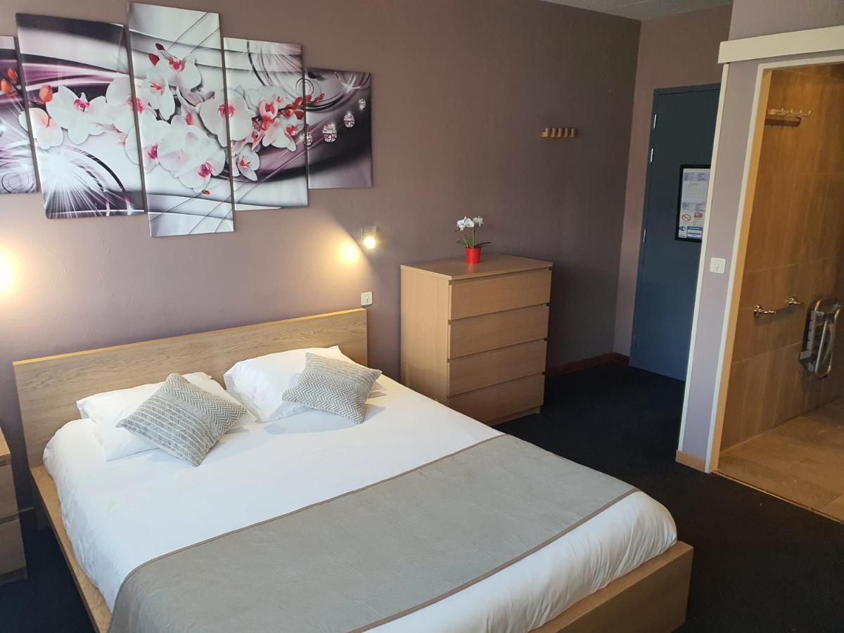 Hotel Les Flots Bleus Savines Exterior photo